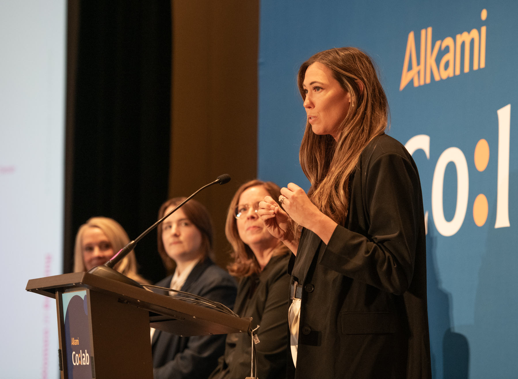 Anna Davis from Alkami leading a discussion on the journey of women in the banking industry.