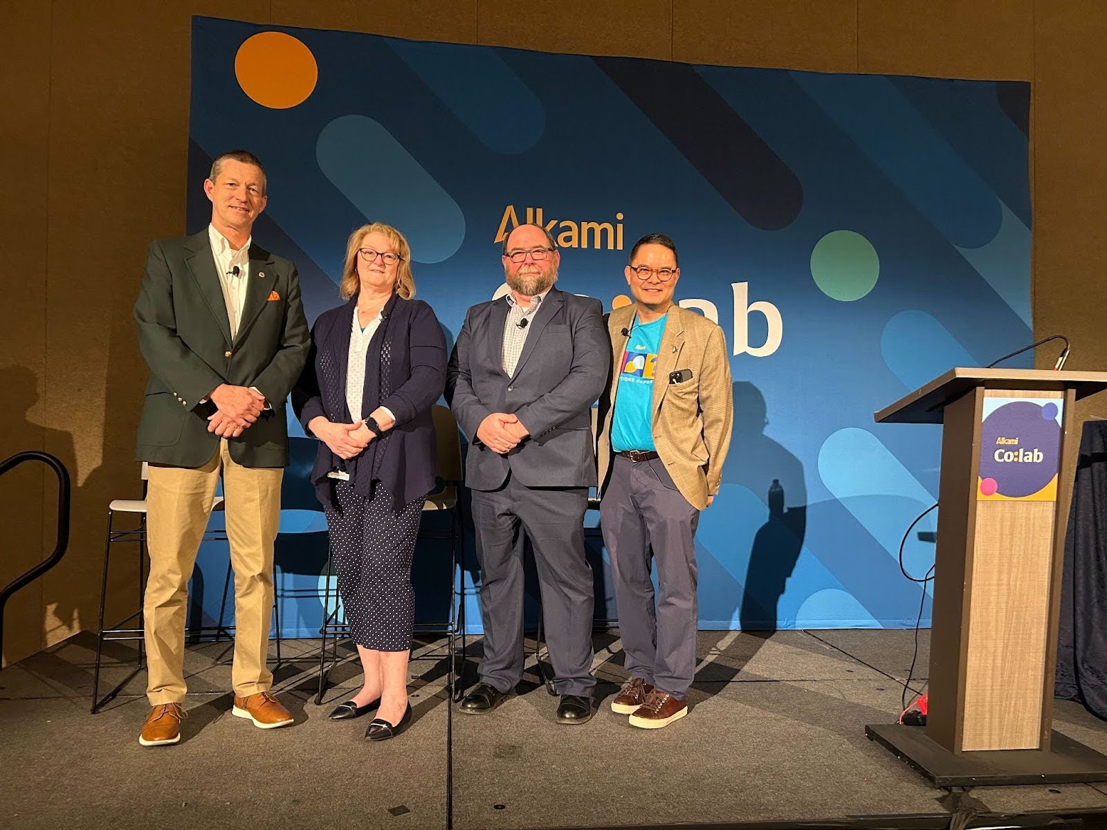 A panel of experts shared how financial institutions can elevate their treasury management offerings to drive business growth, commercial deposit acquisition, and client loyalty.